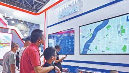 “智轨电车”带来城市交通新选择