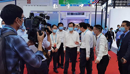 福建省委副书记、省长王宁等领导莅临中海创展位指导